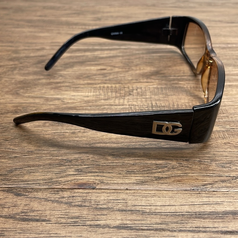 Dolce & Gabbana Tortoiseshell Rectangular Sunglas… - image 5